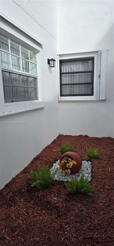 1001 SW 88th Ct, Miami, FL 33174