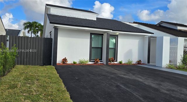 1001 SW 88th Ct, Miami, FL 33174