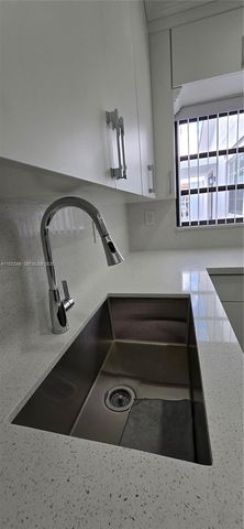 1001 SW 88th Ct, Miami, FL 33174