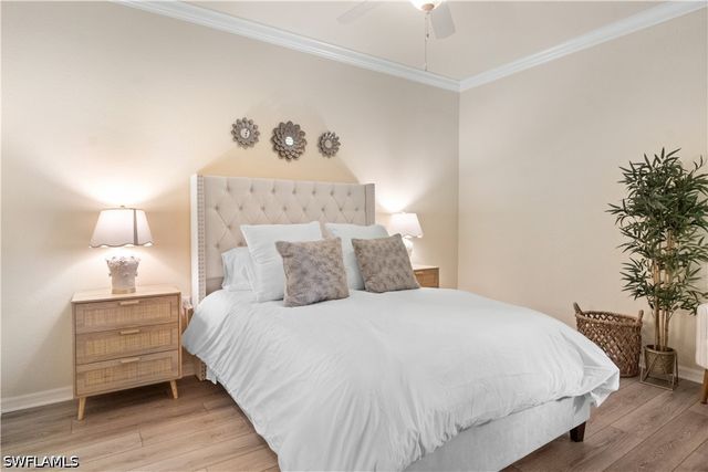 9727 Acqua CT 436, Naples, FL 34113