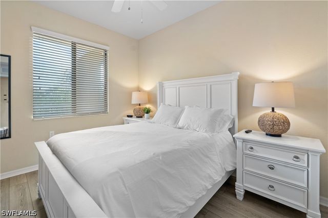 9727 Acqua CT 436, Naples, FL 34113