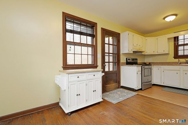 380 Newtown Turnpike, Redding, CT 06896