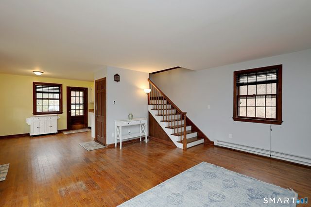 380 Newtown Turnpike, Redding, CT 06896