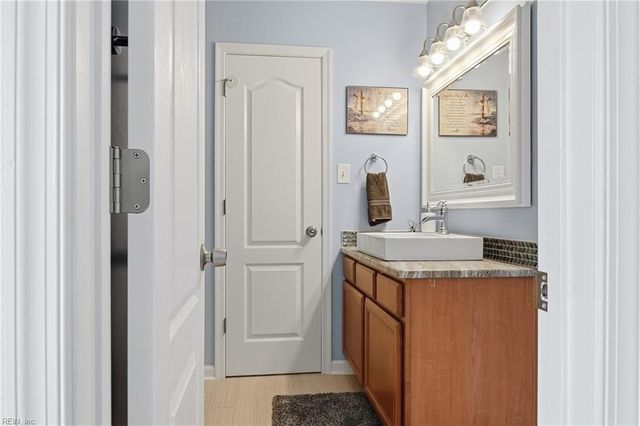 2020 Smalleys Dam CIR, Suffolk, VA 23434