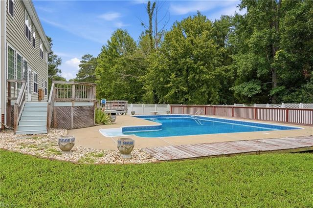 2020 Smalleys Dam CIR, Suffolk, VA 23434