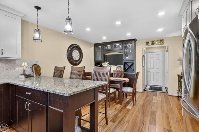 41220 Scarborough Court, Clinton Twp, MI 48038