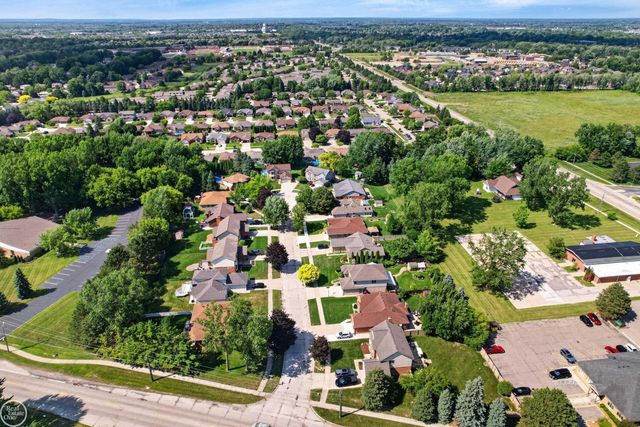 41220 Scarborough Court, Clinton Twp, MI 48038