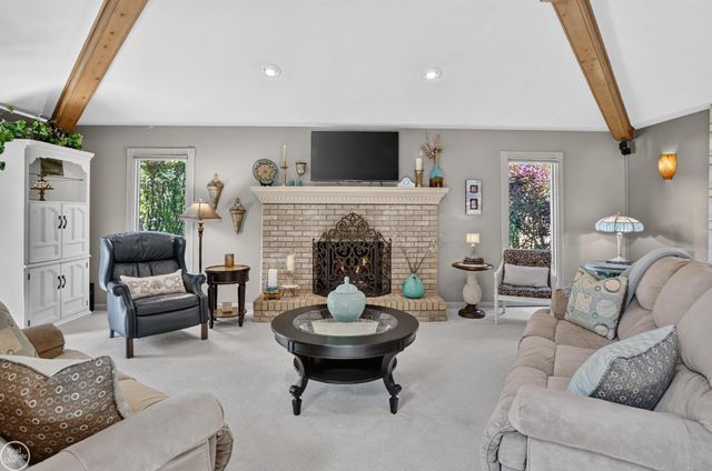 41220 Scarborough Court, Clinton Twp, MI 48038