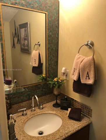 248 Majorca Avenue 248, Coral Gables, FL 33134