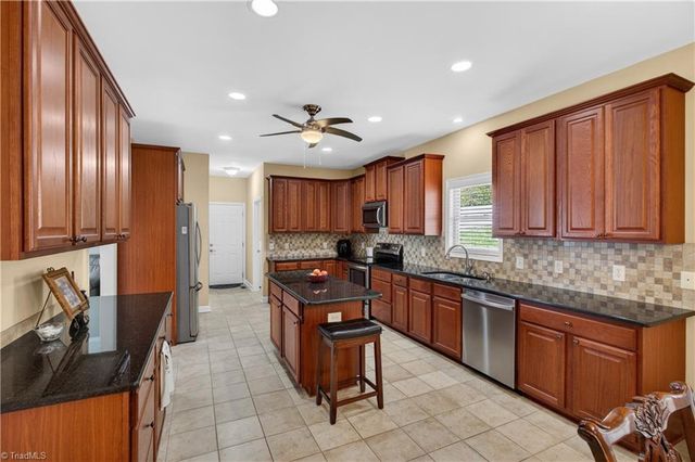 1646 Johnnys Way Road, Asheboro, NC 27203