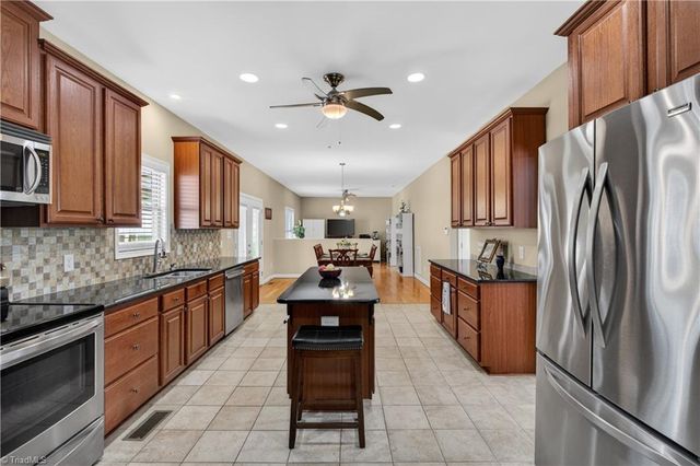 1646 Johnnys Way Road, Asheboro, NC 27203