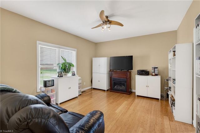 1646 Johnnys Way Road, Asheboro, NC 27203