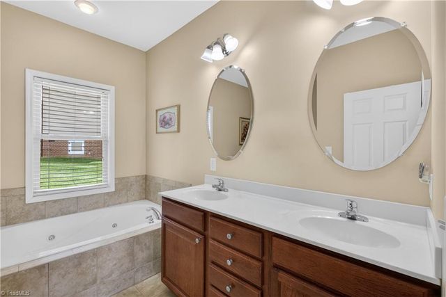 1646 Johnnys Way Road, Asheboro, NC 27203