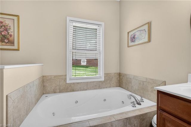 1646 Johnnys Way Road, Asheboro, NC 27203