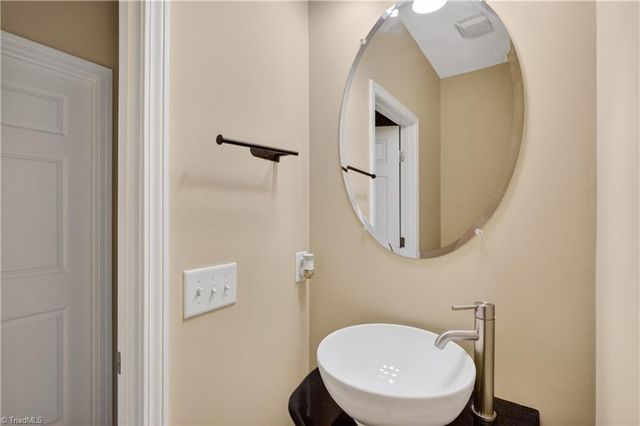 1646 Johnnys Way Road, Asheboro, NC 27203