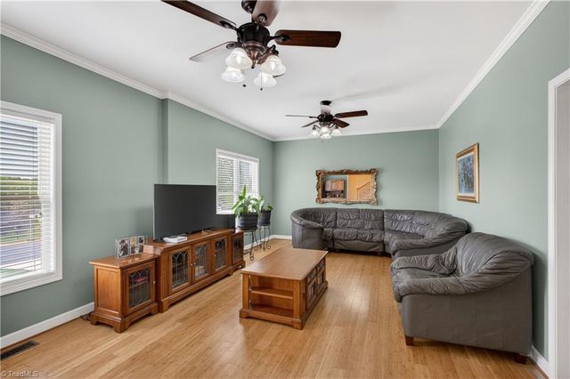 1646 Johnnys Way Road, Asheboro, NC 27203