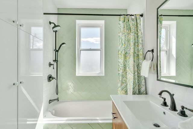 20 John Street 3, Brookline, MA 02446