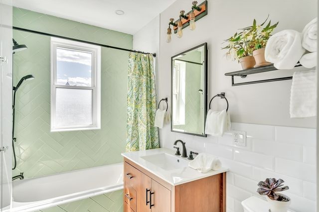 20 John Street 3, Brookline, MA 02446