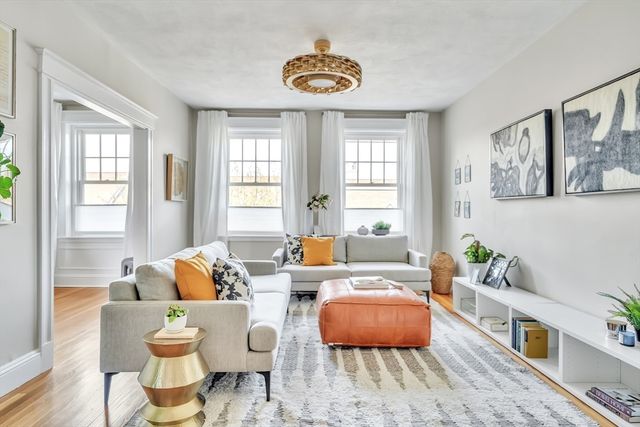 20 John Street 3, Brookline, MA 02446