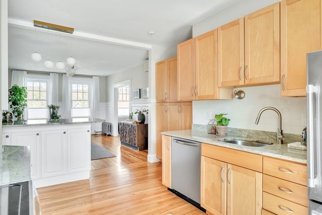 20 John Street 3, Brookline, MA 02446