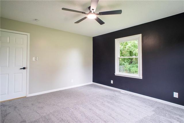 18405 E Truman Road, Independence, MO 64057