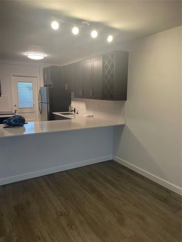 698 NE Spanish River Boulevard 23, Boca Raton, FL 33431