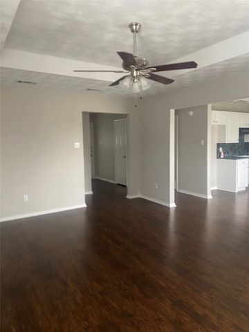 412 Mara Lane, Red Oak, TX 75154