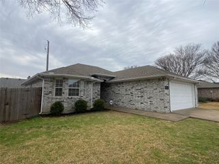 412 Mara Lane, Red Oak, TX 75154