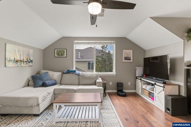 2011 North Albany Rd NW, Albany, OR 97321