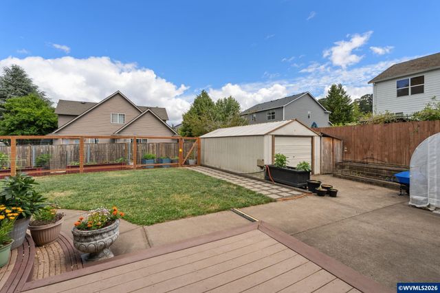 2011 North Albany Rd NW, Albany, OR 97321