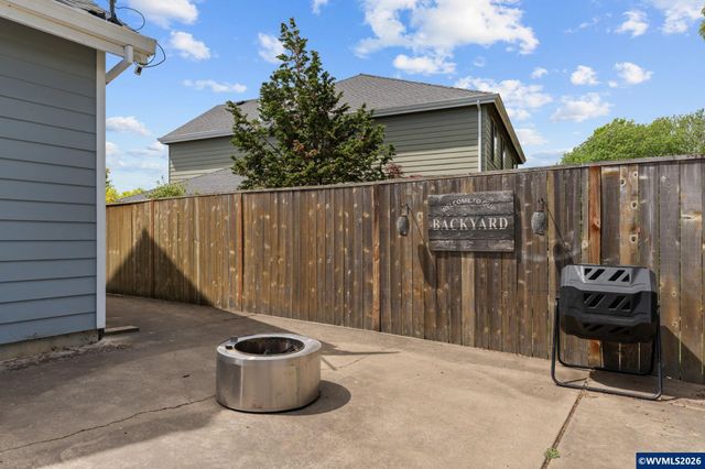 2011 North Albany Rd NW, Albany, OR 97321