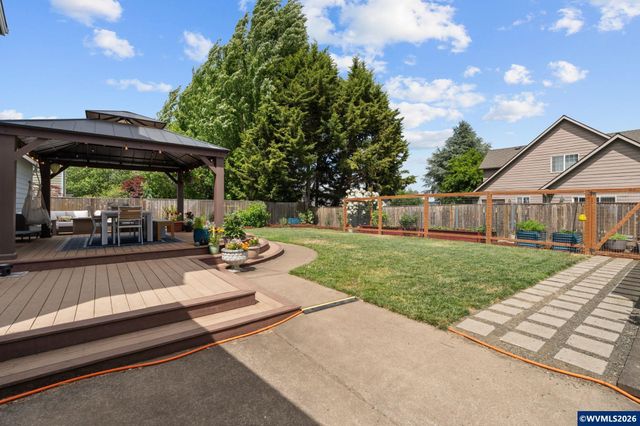 2011 North Albany Rd NW, Albany, OR 97321