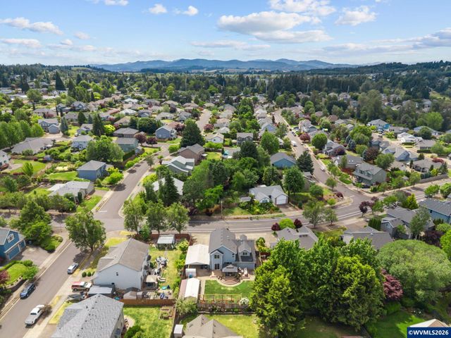 2011 North Albany Rd NW, Albany, OR 97321