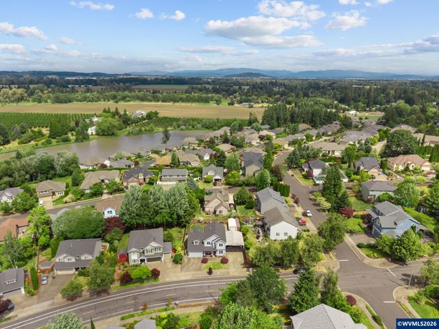 2011 North Albany Rd NW, Albany, OR 97321