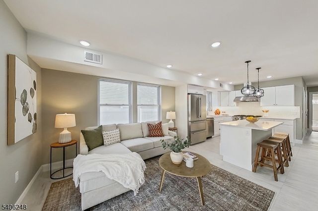 261 Winans Ave, Hillside Twp., NJ 07205