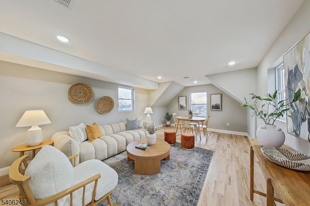 261 Winans Ave, Hillside Twp., NJ 07205