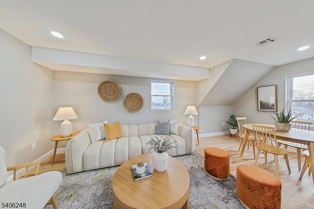 261 Winans Ave, Hillside Twp., NJ 07205