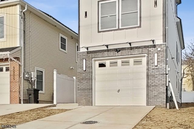 261 Winans Ave, Hillside Twp., NJ 07205