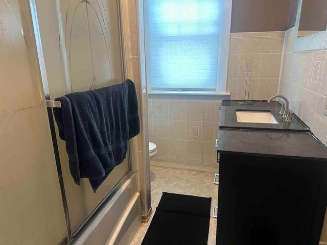 615 E Gum Street, Evansville, IN 47713