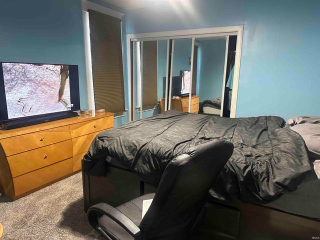 615 E Gum Street, Evansville, IN 47713