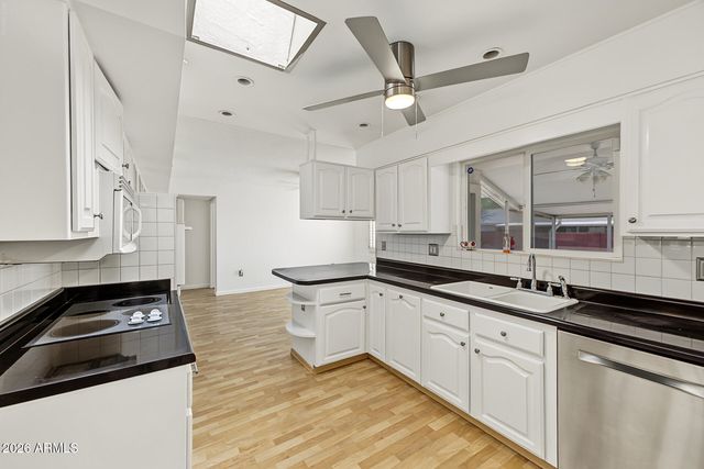 10319 W CUMBERLAND Drive, Sun City, AZ 85351