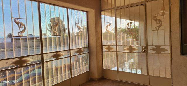 618 W Woodfield Court, Green Valley, AZ 85614