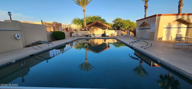618 W Woodfield Court, Green Valley, AZ 85614
