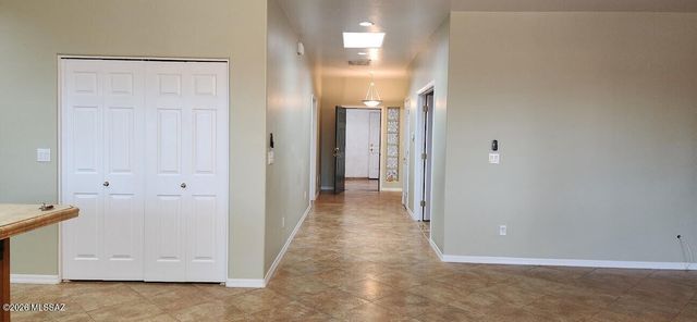 618 W Woodfield Court, Green Valley, AZ 85614