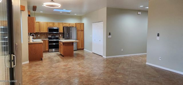 618 W Woodfield Court, Green Valley, AZ 85614
