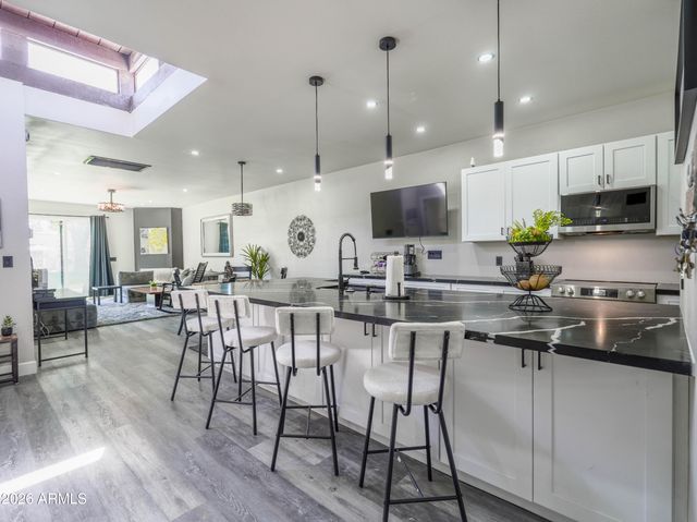 7663 E Pleasant Run, Scottsdale, AZ 85258