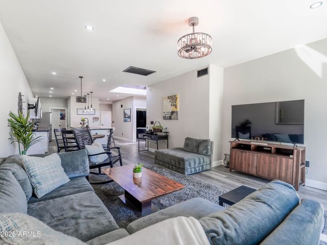 7663 E Pleasant Run, Scottsdale, AZ 85258