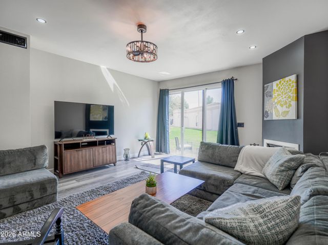 7663 E Pleasant Run, Scottsdale, AZ 85258