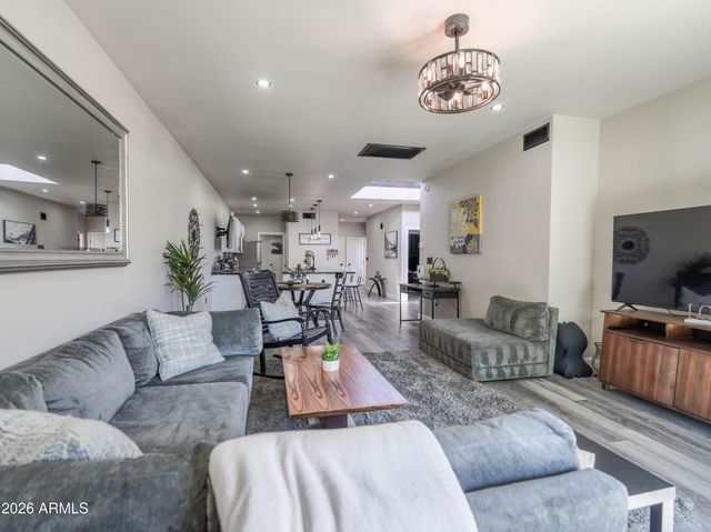 7663 E Pleasant Run, Scottsdale, AZ 85258