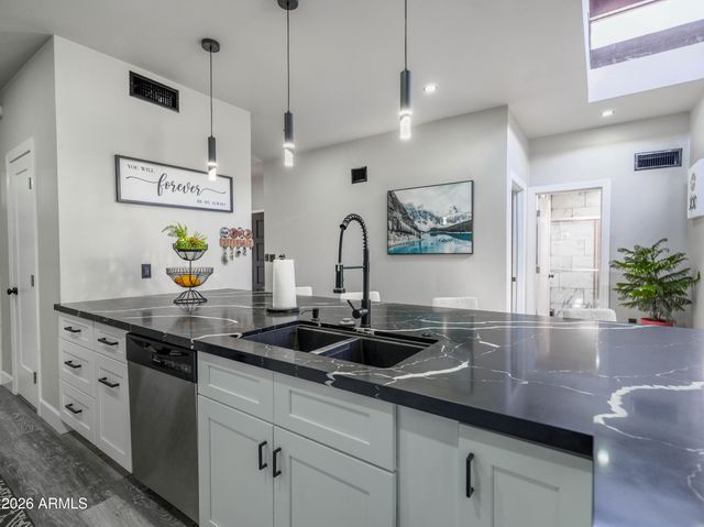 7663 E Pleasant Run, Scottsdale, AZ 85258